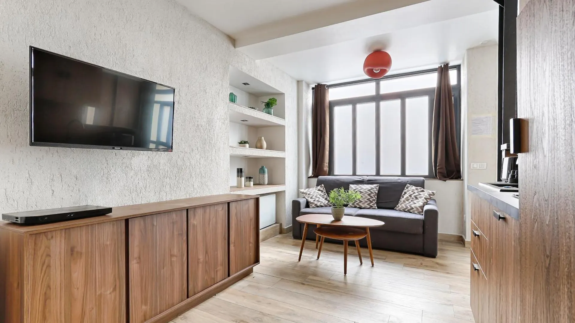 De Charme 2br Canal Saint Martin 파리