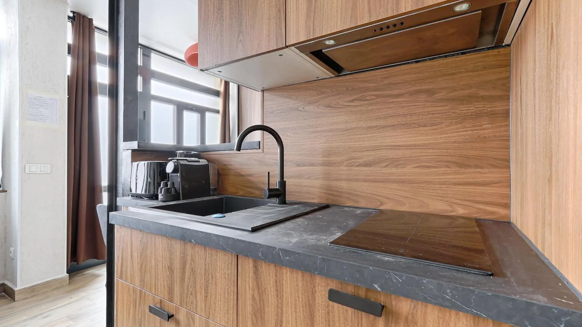 De Charme 2br Canal Saint Martin