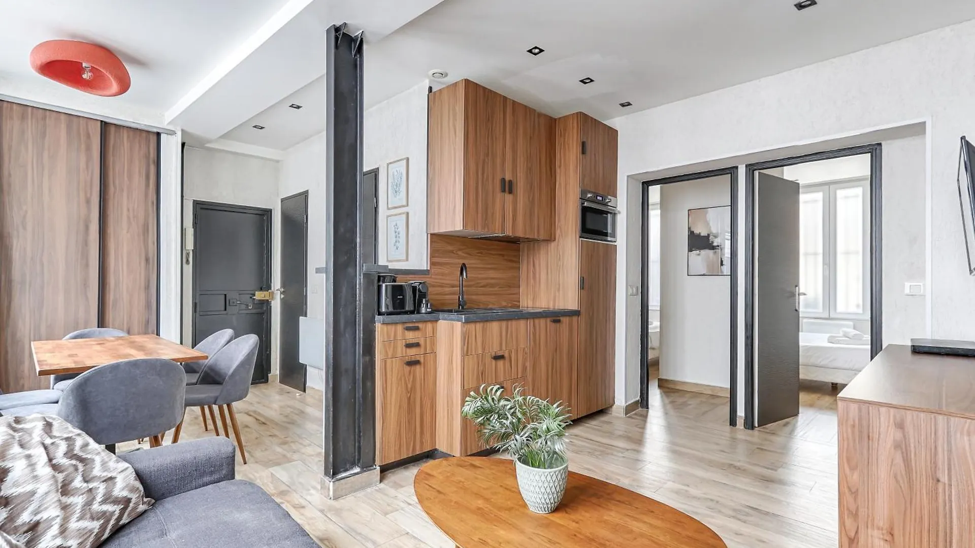 De Charme 2br Canal Saint Martin Apartment *